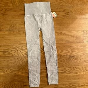 Brand new with tags grey free people leggings.